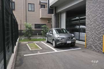 敷地内駐車場（屋外平面式）