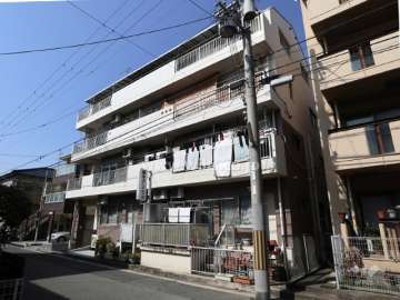 ポロト若王寺の外観（南東側から）