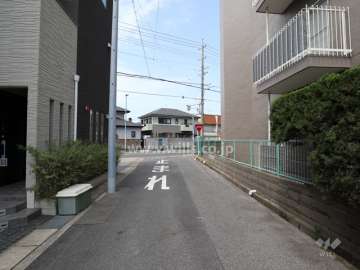 希望ヶ丘ハイツB棟の外観(南西側から)