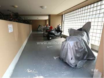 バイク置き場