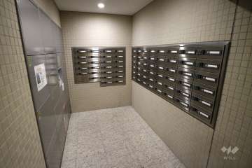 宅配ボックスと共用ポスト