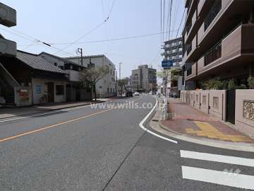 南側前面道路(東側から)