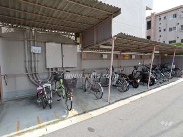 4棟西駐輪場