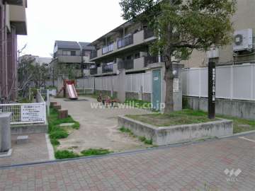 敷地に隣接する公園