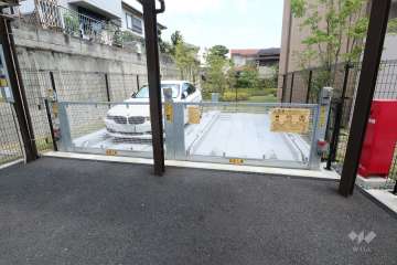 敷地内駐車場（屋外機械式）