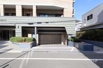 駐車場の出入り口