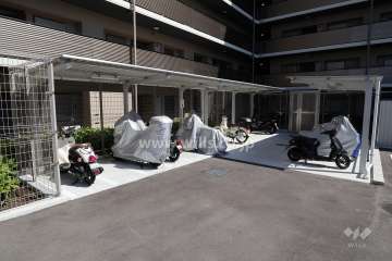 バイク置き場