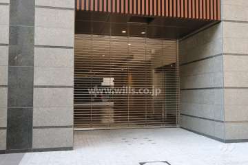 駐車場出入り口（リングシャッター付き）