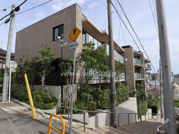 グランドメゾン覚王山丘上町の外観（南西側から）