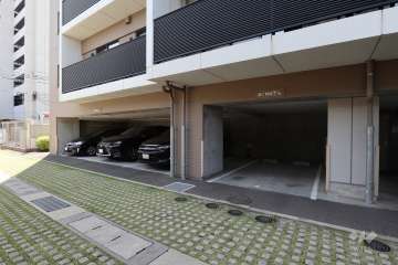 敷地内駐車場（屋内平面式）