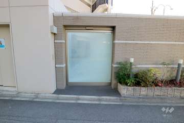 駐輪場の出入口