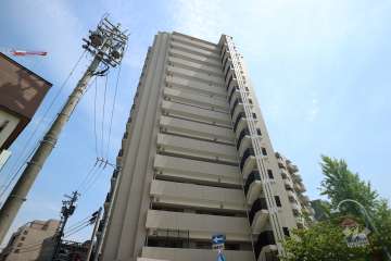 プラウド御器所の外観（東側から）