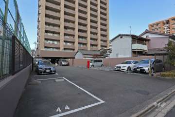 敷地内駐車場（屋外平面式）