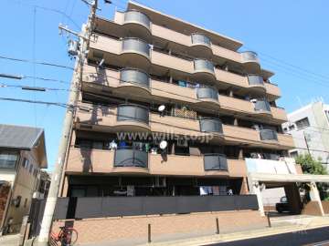 グランレイム川名の外観（南側から）