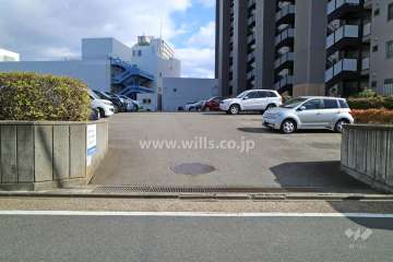 敷地内駐車場(屋外平面式)