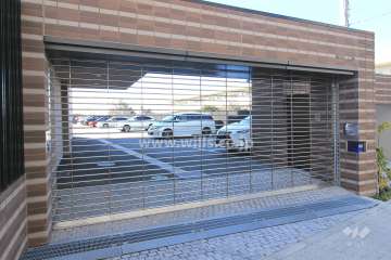 駐車場出入り口（リングシャッター付き）