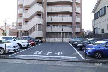 敷地内駐車場（屋外平面式）