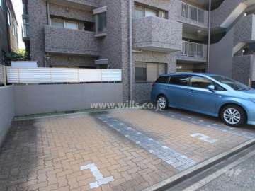 敷地内駐車場（屋外平面式）