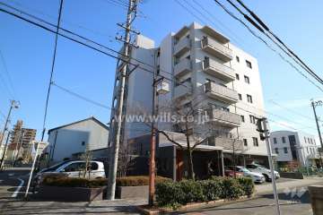 サンマンションドゥーシェ恵方町の外観(北西側から)