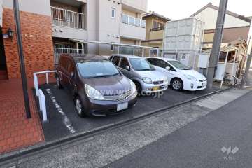敷地内駐車場（屋外平面式）