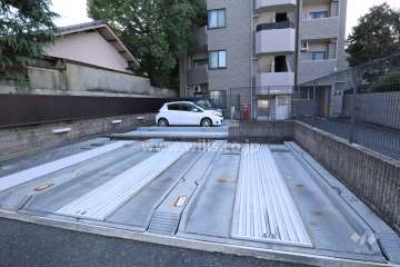 敷地内駐車場（屋外機械式）