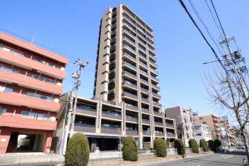 ローレルコート御器所広路通の外観（南西側から）