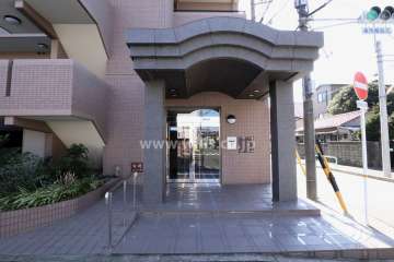 エントランス（正面）