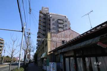 サンマンションアトレ御器所の外観（西側から）