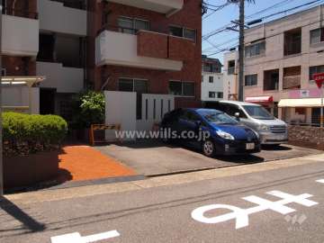 敷地内北西駐車場（屋外平面式）