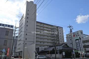 マンション桜山アイリスの外観（北側から）