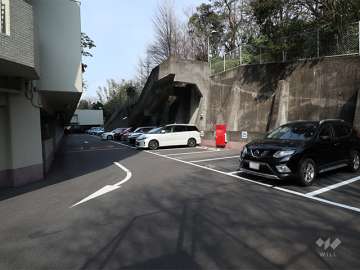 敷地内駐車場（屋外平面式）