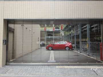駐車場出入り口（リングシャッター付き）