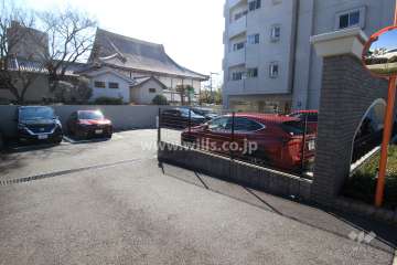 敷地内駐車場（屋外平面式）