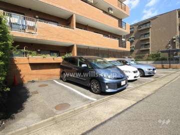 敷地内駐車場（屋外平面式）