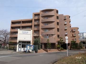 グレイスフォート桃山台の外観（西側から）