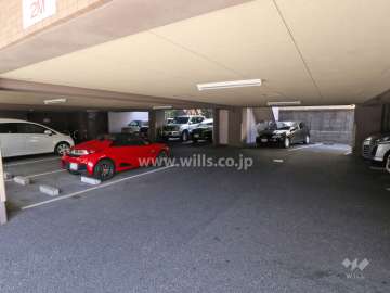 敷地内駐車場（屋内平面式）