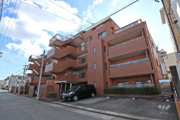 三旺マンション川名の外観（北西側から）