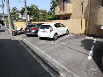 敷地内駐車場(屋外平面式)