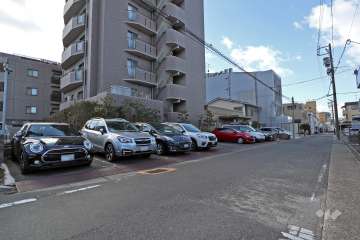 敷地内駐車場（屋外平面式）