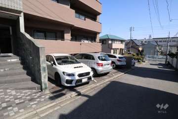 敷地内駐車場（屋外平面式）