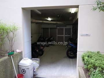 バイク置き場