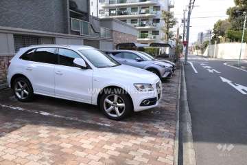 敷地内駐車場（屋外平面式）