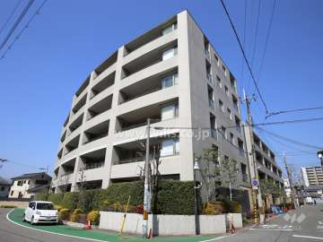 ヒルズ豊中桜塚ガレリアの外観（南東側から）
