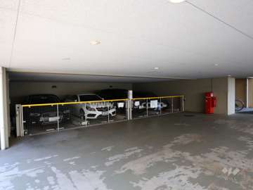 敷地内駐車場（屋内機械式）