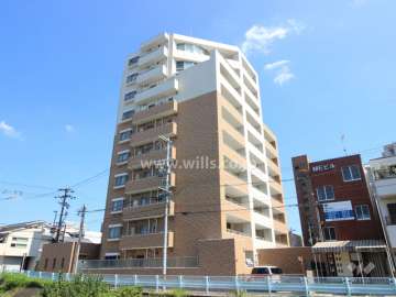 D'クラディア川名の外観（南西側より）