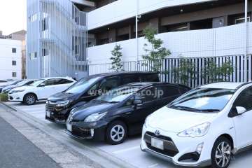 敷地内駐車場（屋外平面式）