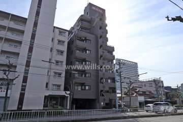 プロクシィロイヤル桜山の外観（北東側から）