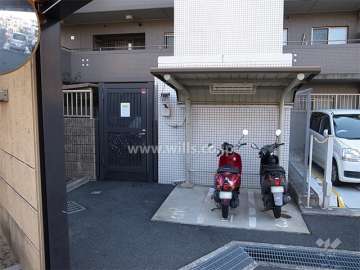 バイク置き場