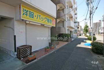 建物1階の店舗部分