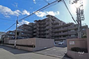 萩原町パークハウスの外観（北西側から）